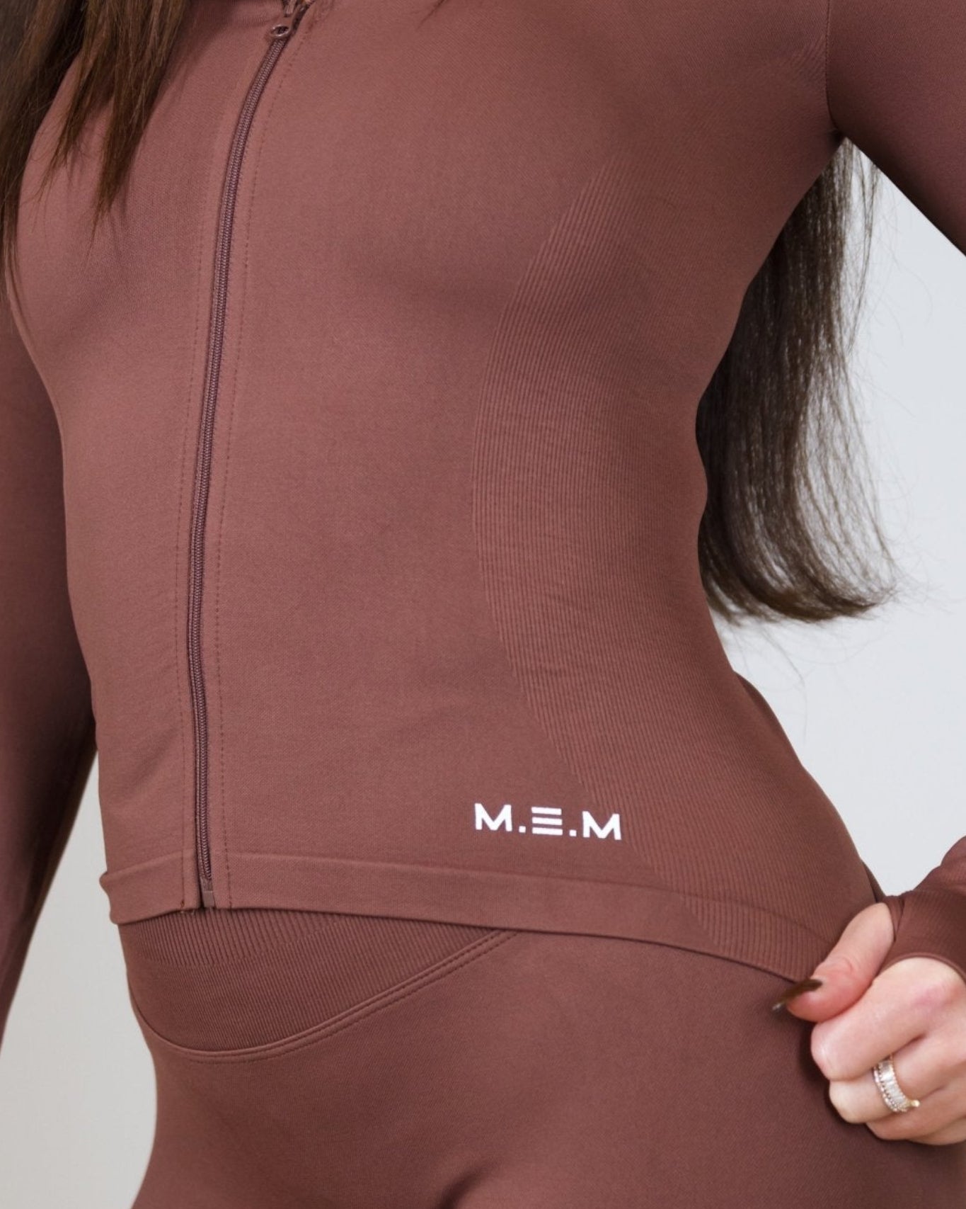 SoftSculpt Flex Zip - Up Top – Brown - MEMFitness