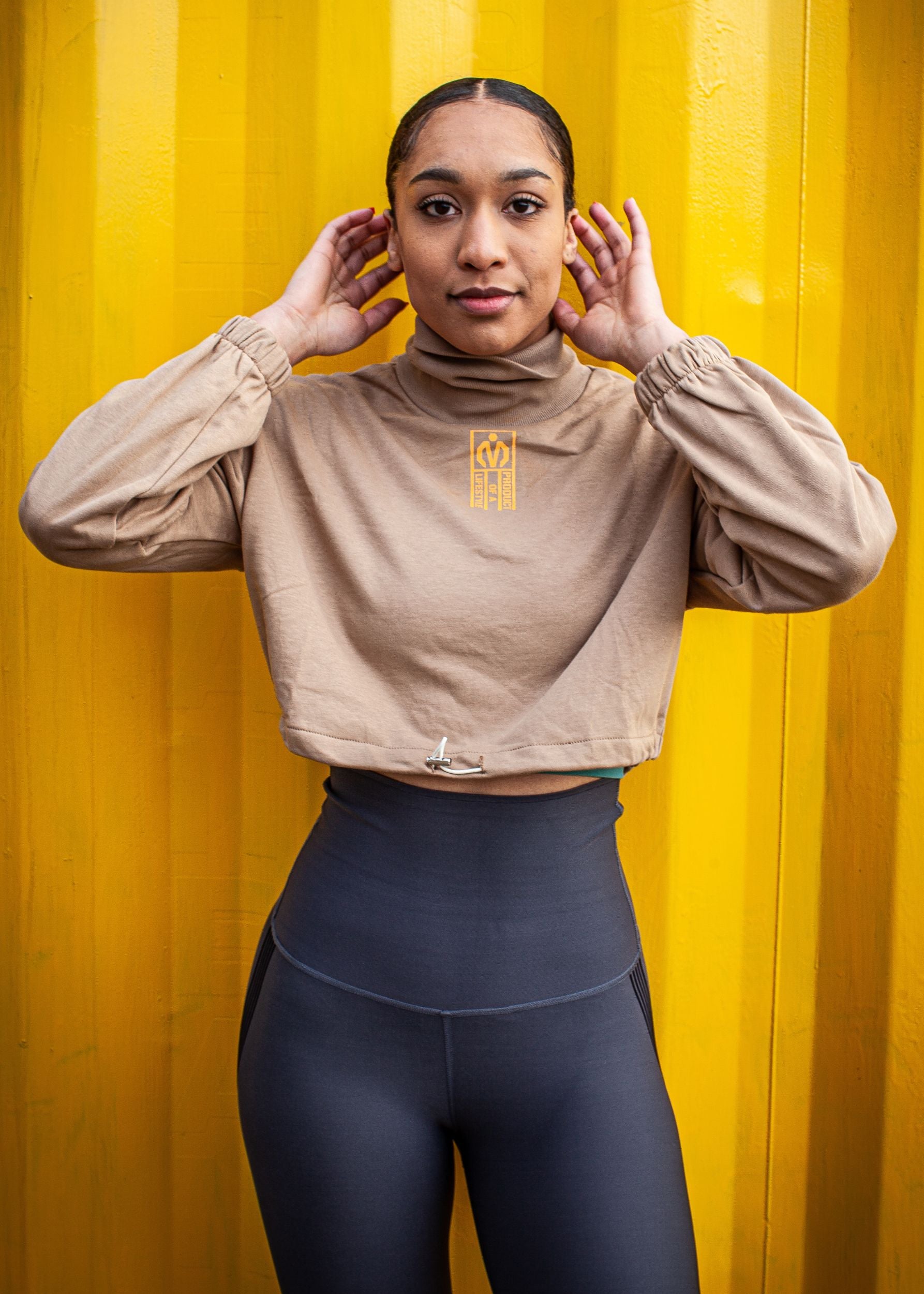 MEMFitness French Terry Crop Top Sandy