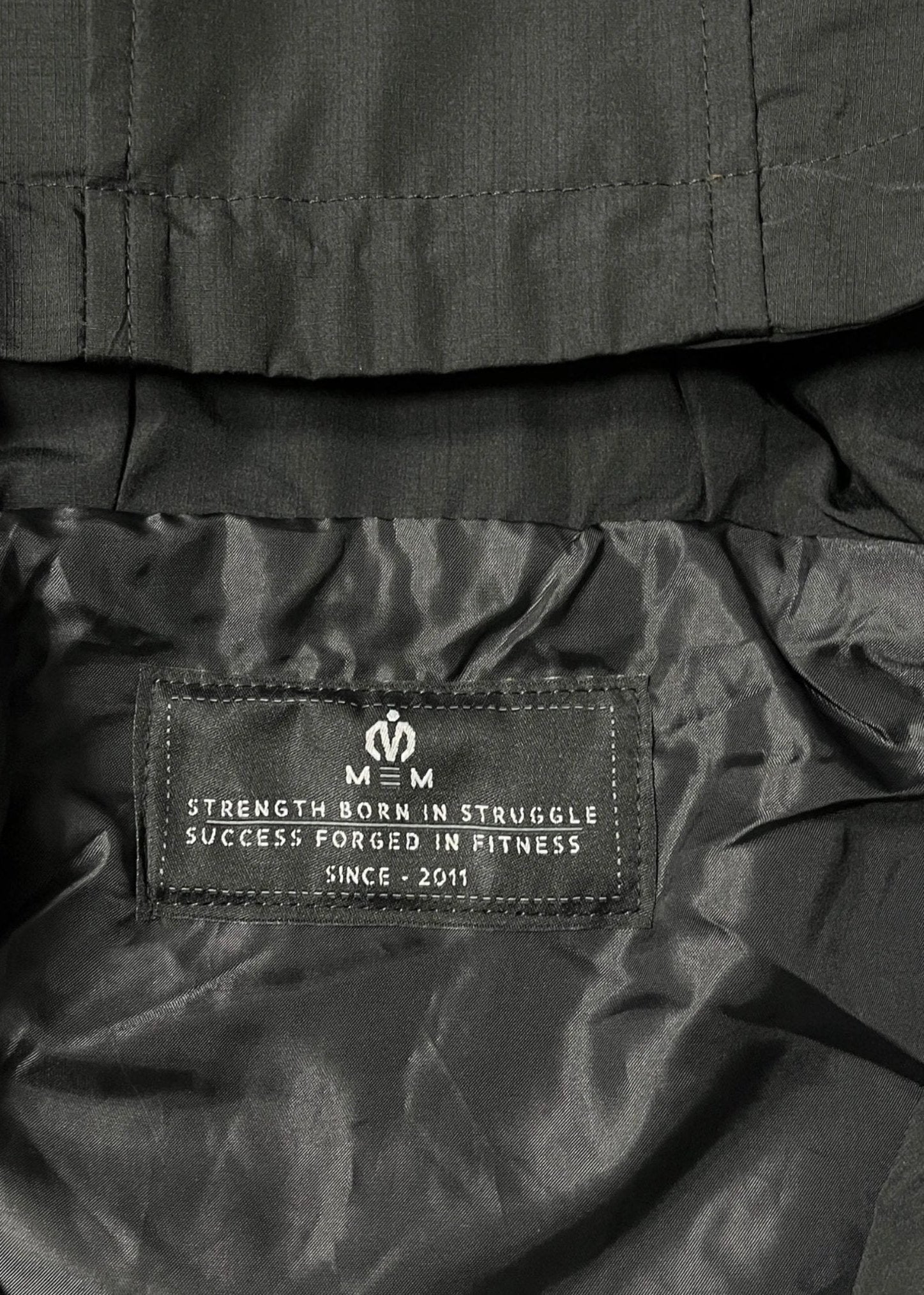 Black Water - Resistant Anorak Jacket - MEMFitness