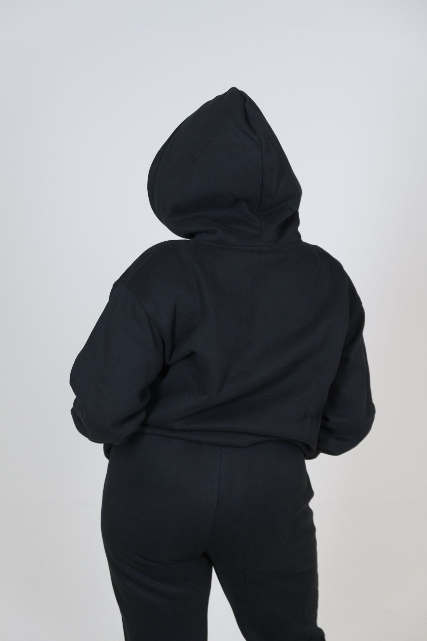 MEM Unisex 345G Heavyweight Fleece Hoodie – Black - MEMFitness