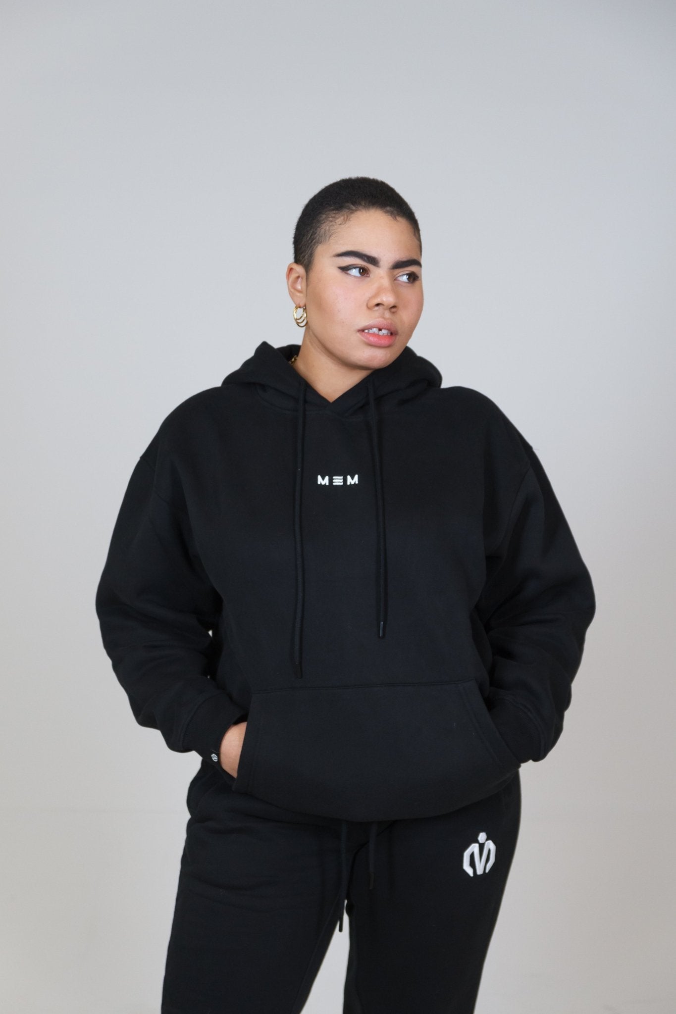 MEM Unisex 345G Heavyweight Fleece Hoodie – Black - MEMFitness