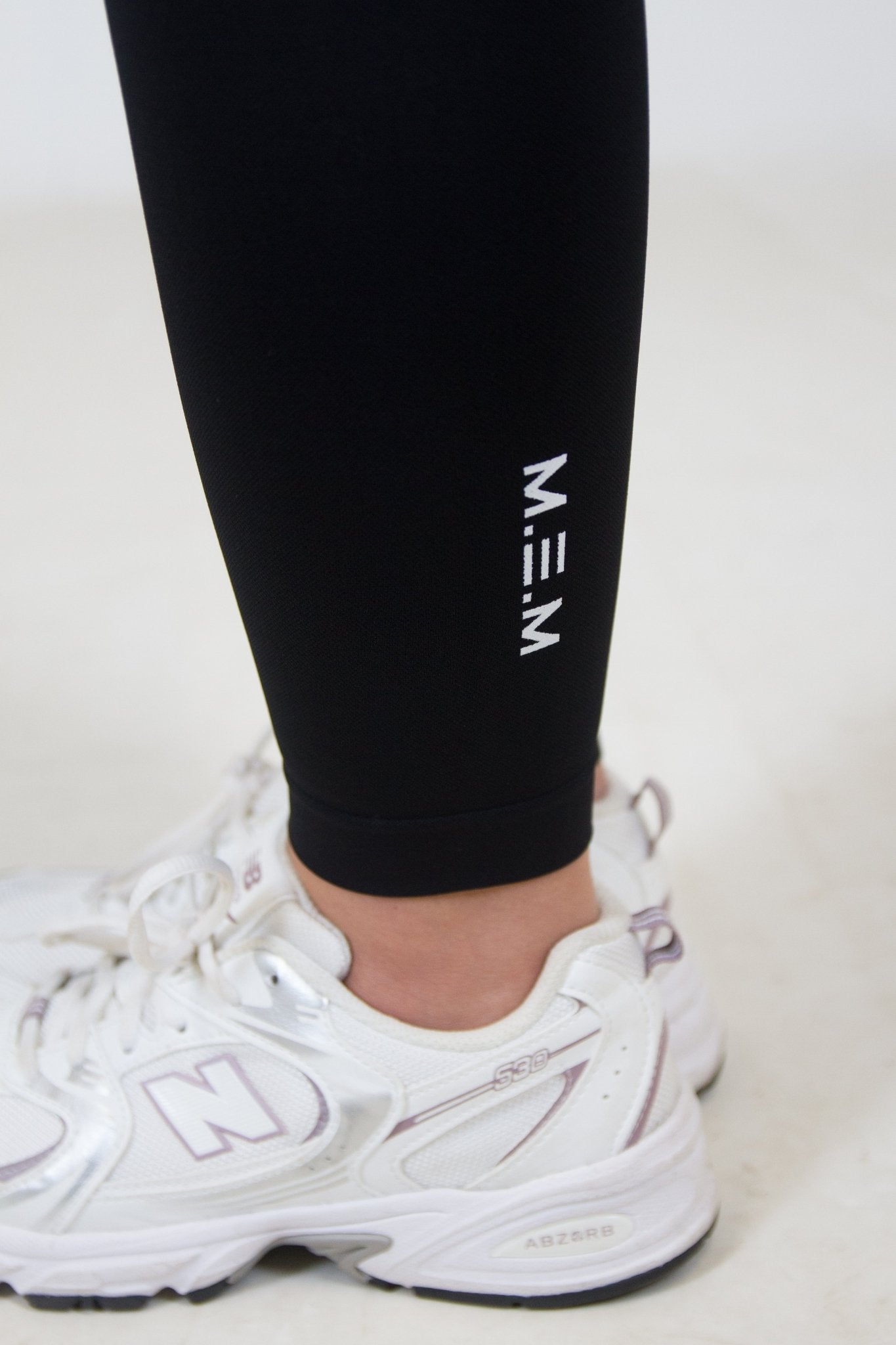 SoftSculptFlex Scrunch Bum Leggings – Black - MEMFitness